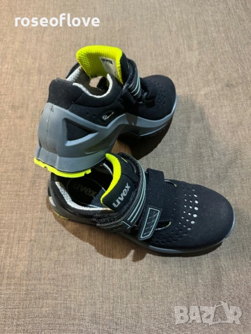 НОВИ Дамски работни олекотени немски обувки UVEX - номер 36, снимка 6 - Други - 53236474