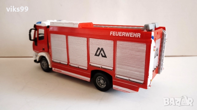 Iveco Magirus RW Feuerwehr Bburago - Мащаб 1:50, снимка 3 - Колекции - 52670816