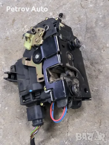 Предна дясна брава механизъм врата за Голф 4 Бора Пасат Шкода VW Golf 4 Bora Passat Skoda Polo VAG, снимка 2 - Части - 56238544