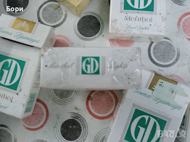 Празни стари кутии, снимка 8 - Други ценни предмети - 38487892