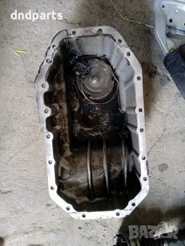 Картер VW Golf 4 1.4i 2001г.