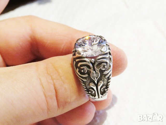 солиден пръстен, мъжки сребърен пръстен с голям красив  камък и множество инкрустирани камъчета, снимка 3 - Пръстени - 29581352