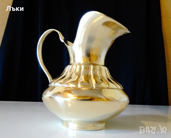 Английска бронзова кана за вино,ракия,релеф