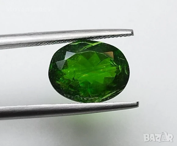 Цаворит с класическа форма и жив цвят 2.30кт.! Нов!, снимка 12 - Други - 50491331