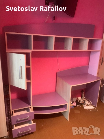 Детска секция с бюро и двукрилен гардероб