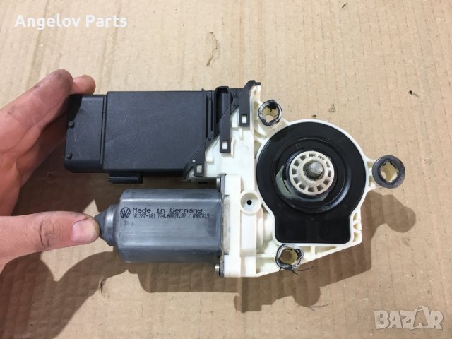 Предно ляво моторче на стъклото за VW Golf 4, снимка 1