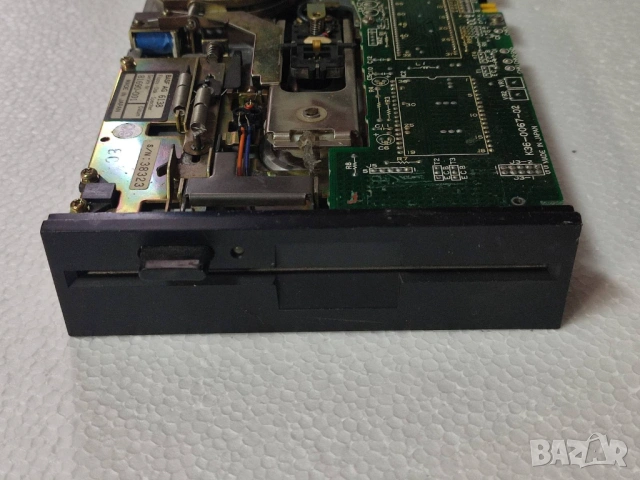 Части Флопи голямо за ретро компютър