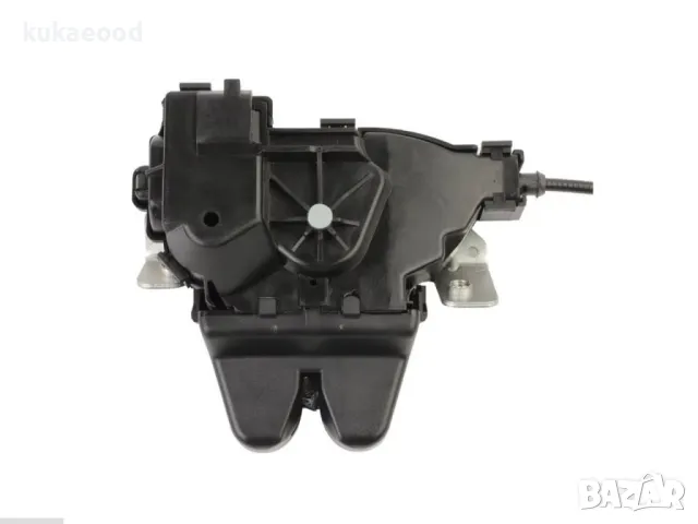 Брава за багажник Mercedes C-Class W204 (Седан) , C204 (Купе) (2007-2015), снимка 2 - Части - 49211232