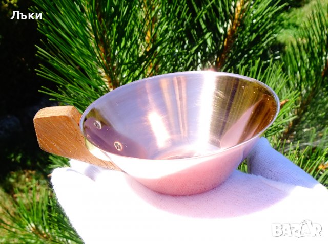 Медна чаша,чиста червена мед,естествено дърво.