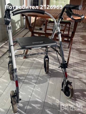 Продавам количка-проходилка възрастни хора, сгъваема. Запазена, снимка 4 - Други - 52386715