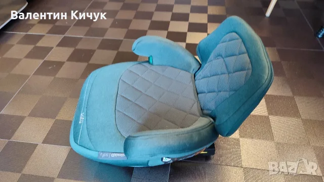 Седалка Isofix за кола за деца с височина от 125 см, зелено. Chipolino Safy. Абсолютно като ново., снимка 3 - Столчета за кола и колело - 56184253