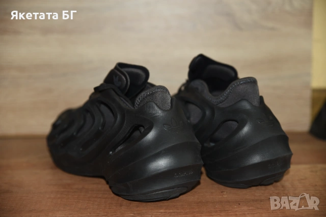 НОВИ Adidas размер 42, снимка 4 - Маратонки - 54342984