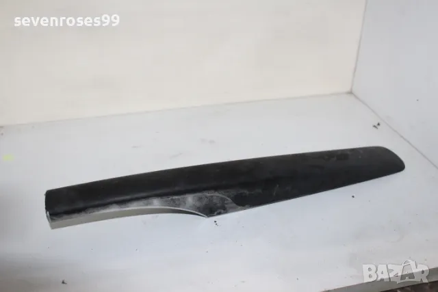 Капачка шпригли предна лява Пежо 307 св комби 2002 1.6i Peugeot 307SW, снимка 2 - Части - 48252832