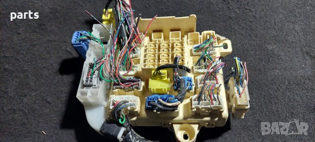 Бушонна Кутия Лексус ИС200 - ИС300 - Кутия Релета - 8266653020 N, снимка 2 - Части - 40088647