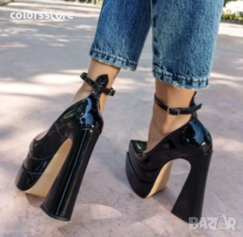 Обувки на ток - черен лак - VT2