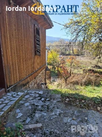 Продава се парцел с къща в с. Горна Диканя , снимка 3 - Къщи - 52317004