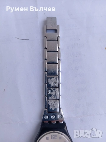 дамски часовник Swatch , снимка 2 - Дамски - 54033675