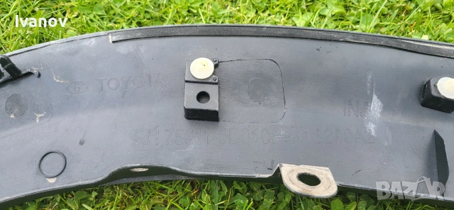 дясна лайсна за Тойота ярис крос, снимка 5 - Части - 54166235