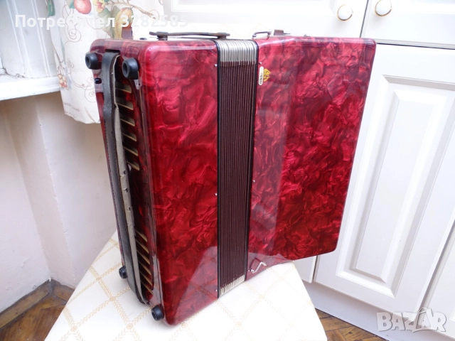 Акордеон Велтмайстер Стела 60 баса, снимка 12 - Акордеони - 52606582