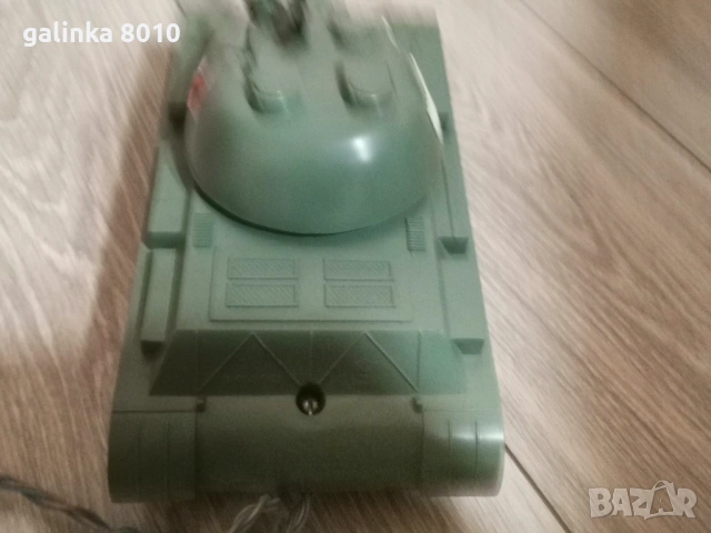 Стар работещ Руски танк, снимка 6 - Антикварни и старинни предмети - 53166607