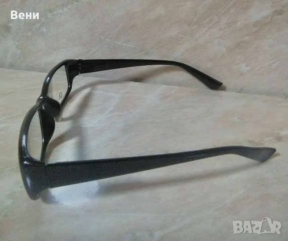 Диоптрични очила, снимка 4 - Слънчеви и диоптрични очила - 35463634