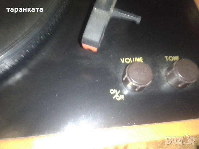 работещ грамофон в куфар със вградени говорители и усилвател , снимка 4 - Грамофони - 51887994