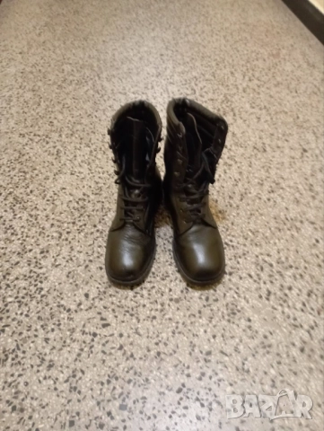 Военни кубинки 43