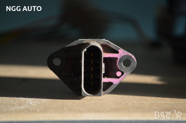 Дебитомер BOSCH за Audi Vw Seat Skoda, f 00c 262 055, 983 23 3 C, снимка 2 - Части - 39746705