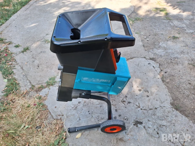 Дробилка за клони Gardena самопоемаща с валове, снимка 6 - Градинска техника - 50997072