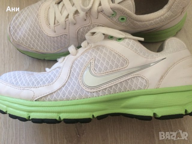 Дамски маратонки Nike Air