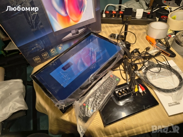 Desobry 16-инчов малък телевизор 1080P с вграден DVD плейър, DBV-T2 и антена, HDMI, USB - За спалня , снимка 4 - Телевизори - 51877550