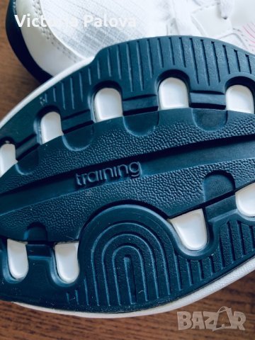ADIDAS  training маратонки оригинал, снимка 10 - Маратонки - 37196657