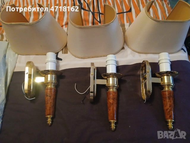 Продавам 3 броия лампи за стена 