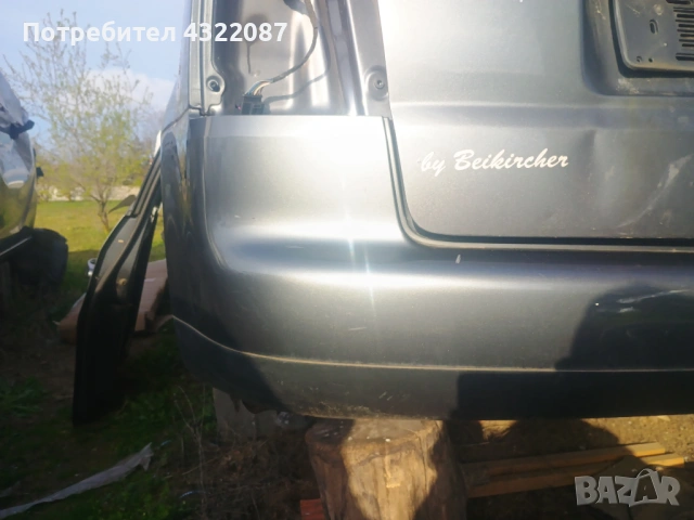 Задна броня за  Vw Touran 2006г, снимка 3 - Части - 54226018