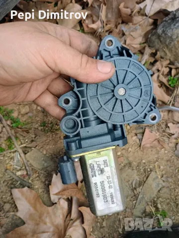 МОТОРЧЕ ЗА СТЪКЛО ПРЕДНО ДЯСНО FIAT STILO 50001603 2+1 , снимка 2 - Части - 49477579