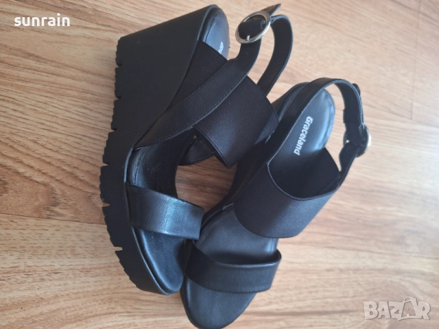 дамски черни обувки с платформа