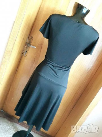 Черна еластична рокля до коляно М, снимка 4 - Рокли - 22460076