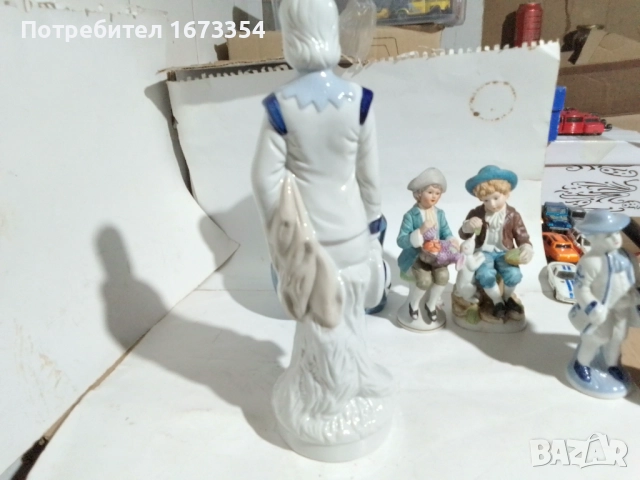 Порцеланови статуетки, снимка 16 - Статуетки - 47316201