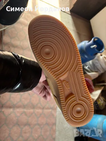 Продавам 2 Броя  NIKE Спортни обувки AIR FORCE 1.Размер 44 са бежовите,а черните 44.5.Цена:130ЛВ , снимка 4 - Спортни обувки - 49521562