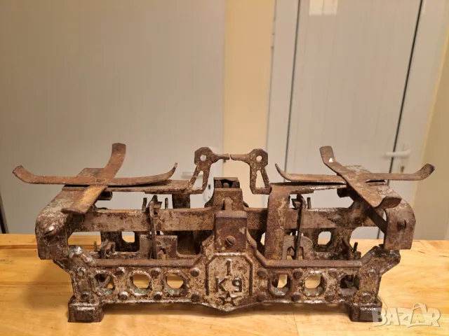 Ретро кантар с ретро тежести, снимка 2 - Антикварни и старинни предмети - 48134487