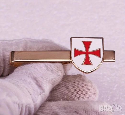Масонска Игла за Вратовръзка Щипка за Вратовръзка Емайлиран Щит на Рицар Кръстоносец Кръст Тамплиер, снимка 2 - Колиета, медальони, синджири - 52873967