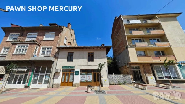 Продавам къща в град Чепеларе , снимка 2 - Къщи - 18355072