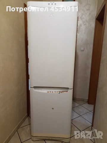  Хладилник с фризер INDESIT, снимка 1