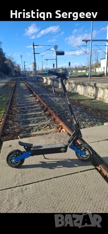 продавам електрическа тротинетка kukirin g2 2025 