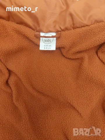 Детско  яке, снимка 2 - Детски якета и елеци - 49498780