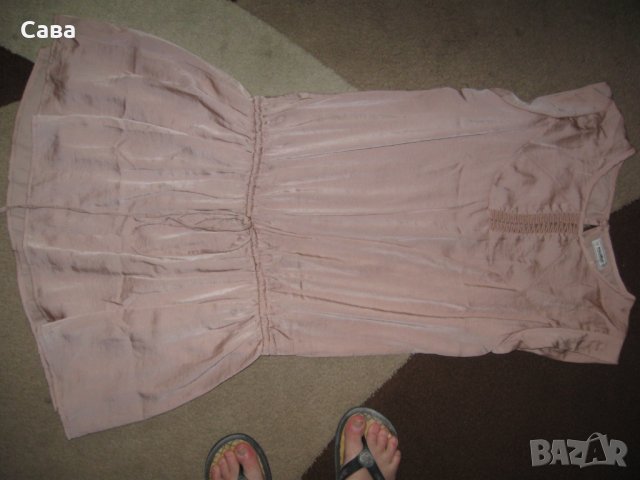 Рокля PULL&BEAR, снимка 2 - Рокли - 37971126