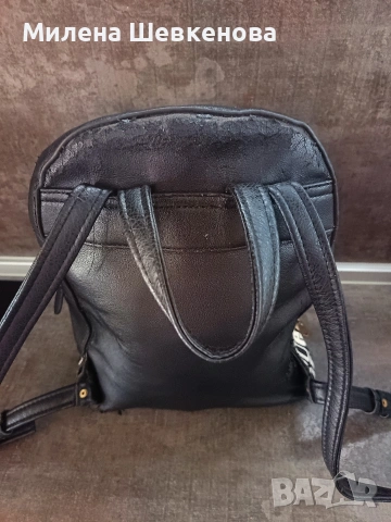 Оригинална раница GUESS, снимка 4 - Раници - 54181331