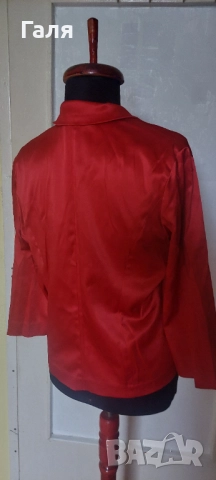 Червено сатанено болеро, къси черни ръкави плюш и късо червено сако размер Л по 10лв, снимка 10 - Сака - 52276290