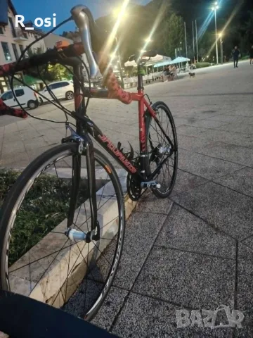 Шосеен велосипед Specialized
