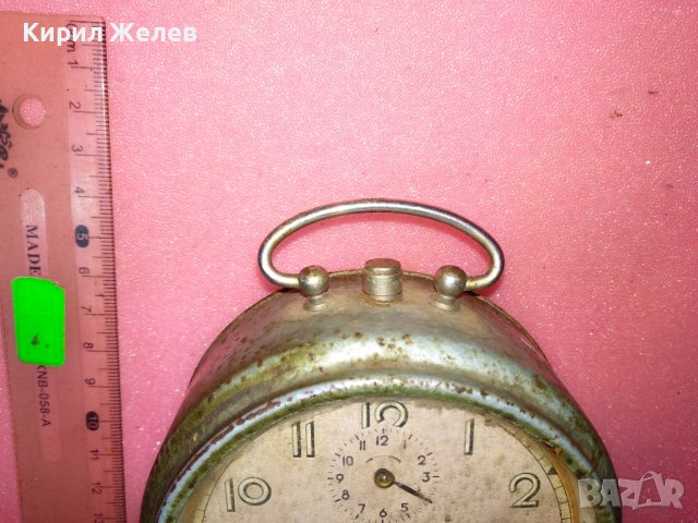 РОДИНА Стар КОЛЕКЦИОНЕРСКИ МЕХАНИЧЕН БЪЛГАРСКИ БУДИЛНИК РАНЕН СОЦ 43679, снимка 3 - Антикварни и старинни предмети - 44464047